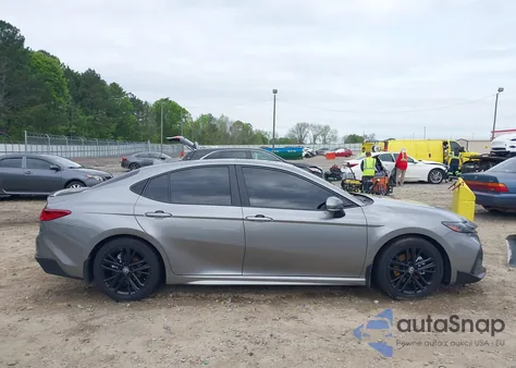 2025 Toyota Camry Se z USA, uszkodzony, nr VIN 4T1DAACK6SU524066